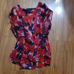 Banana Republic XS sleeveless floral top